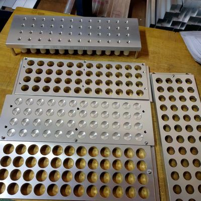 48 lỗ khuôn môi tùy chỉnh nạp nóng 1-2 khuôn mỗi phút