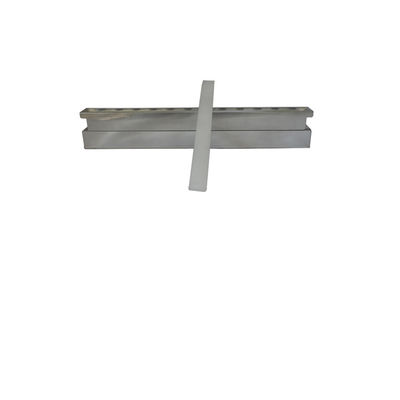 12 lỗ Slant Lip Stick Mold 1-3 năm Tuổi thọ của khuôn 3-5 khuôn mỗi phút