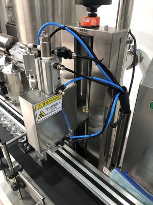 Máy nạp tự động đơn đầu máy bơm 6000 chai mỗi giờ
