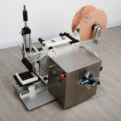 Máy dán nhãn mỹ phẩm bán tự động cho chai phẳng 750 * 500 * 550MM
