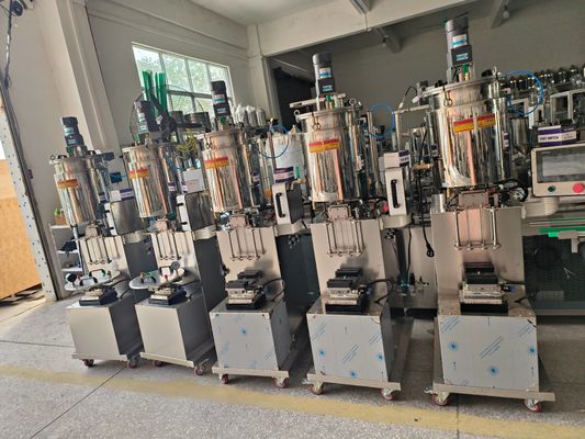Máy làm đầy mặt nạ và kem môi bán tự động theo chiều dọc với chức năng làm nóng và trộn